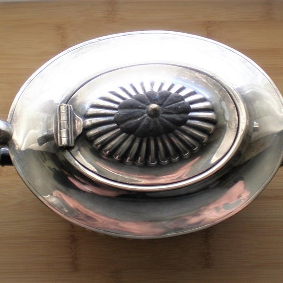 Antique John Round & Sons Sheffield England Silverplate Gadroon Edge Teapot - Picture 7 of 11